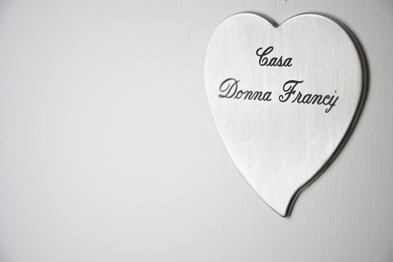Casa Donna Francy City Center 나폴리 외부 사진